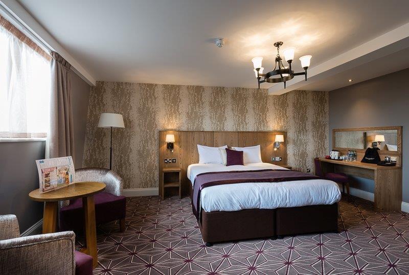 Pilgrims Progress Wetherspoon Бедфорд Екстер'єр фото