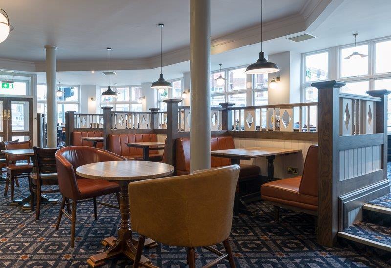 Pilgrims Progress Wetherspoon Бедфорд Екстер'єр фото